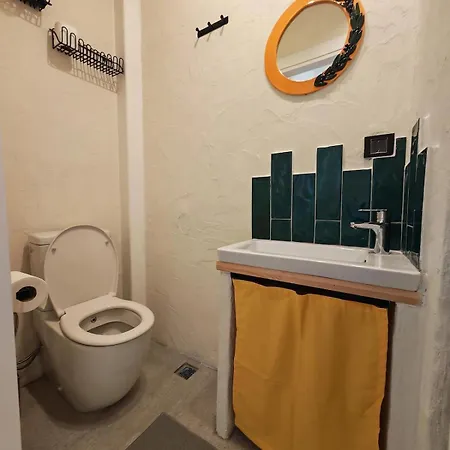 Anesis Evi - Milozrooms 빌라